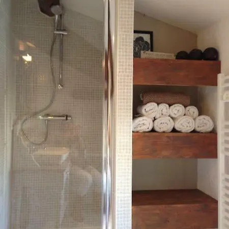 Bed & Breakfast Le Cerisier Saint-Genies-de-Fontedit